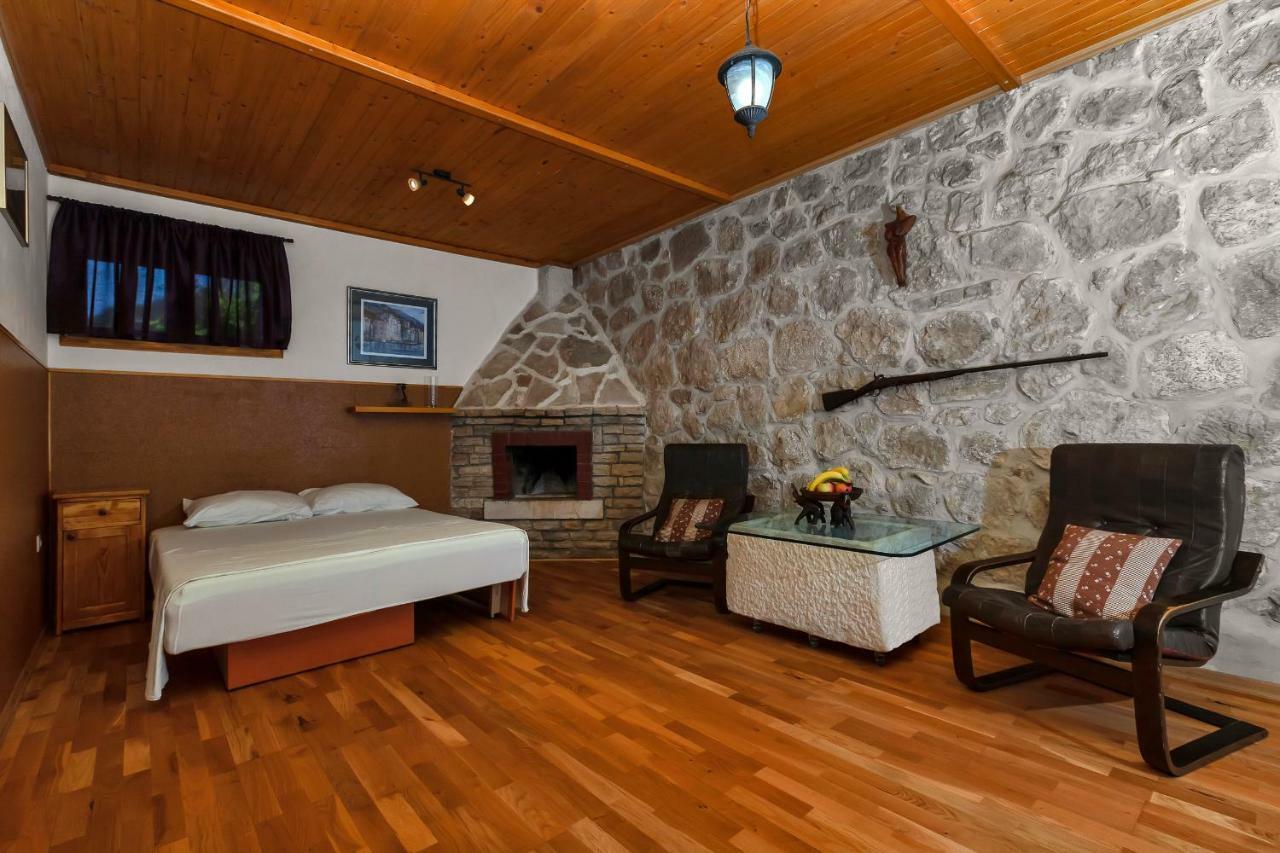 Holiday Home Duje Veliko Brdo  Exteriör bild